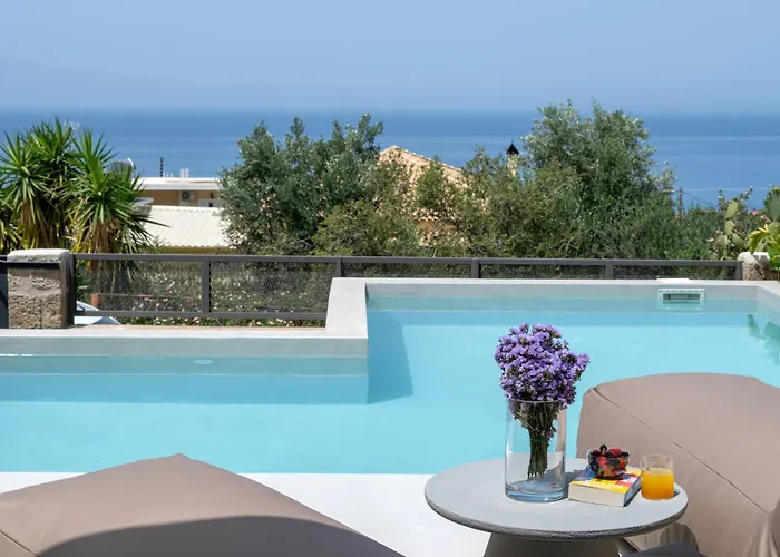 Morea Club West House Private Heated Pool * קלמאטה