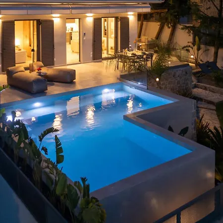 Morea Club West House Private Heated Pool 빌라 칼라마타