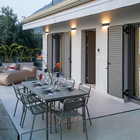 Morea Club West House Private Heated Pool 卡拉马塔