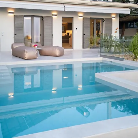 Villa Morea Club West House Private Heated Pool