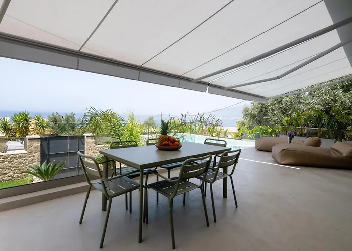 Morea Club West House Private Heated Pool 빌라